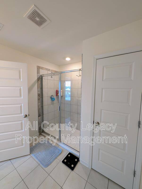 House for rent at 928 Blue Juniper Circle, Loganville, GA 30052