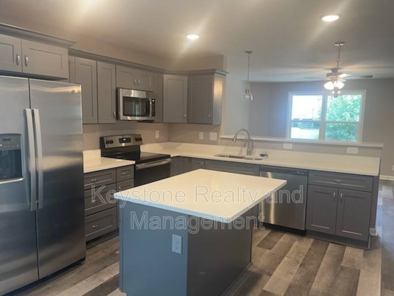 House for rent at 718 Perkins Ave, Clarksville, TN 37040