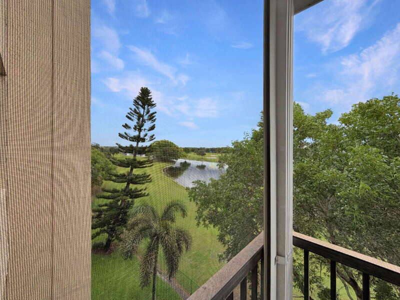 Apartment for rent at 3300 W Rolling Hills Circle #509, Fort Lauderdale, FL 33328