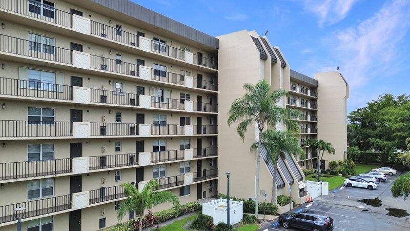 Apartment for rent at 3300 W Rolling Hills Circle #509, Fort Lauderdale, FL 33328