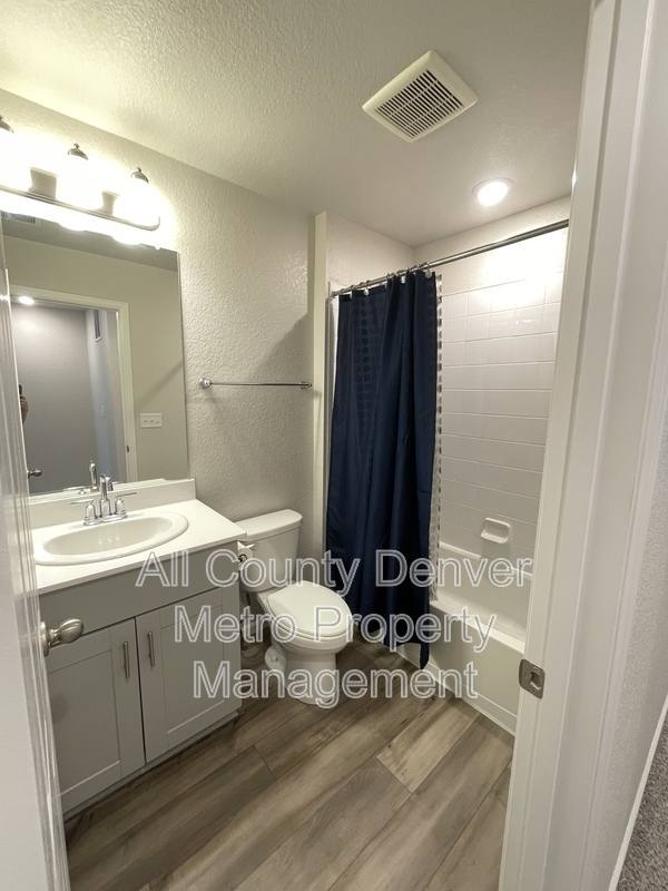 Townhouse for rent at 6089 N Liverpool St, Aurora, CO 80019
