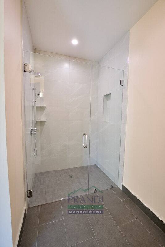 Apartment for rent at 10 E Crescent Dr #B, San Rafael, CA 94901