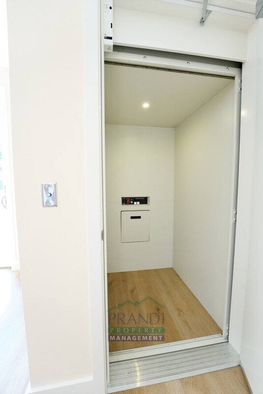Apartment for rent at 10 E Crescent Dr #B, San Rafael, CA 94901