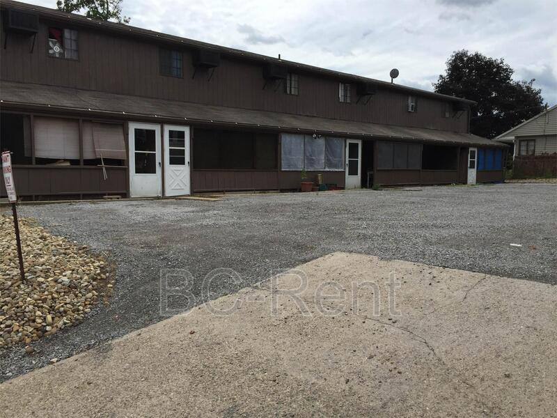 Townhouse for rent at 230 W Madison St #6, Rochester, PA 15074