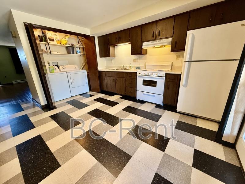 Townhouse for rent at 230 W Madison St #6, Rochester, PA 15074