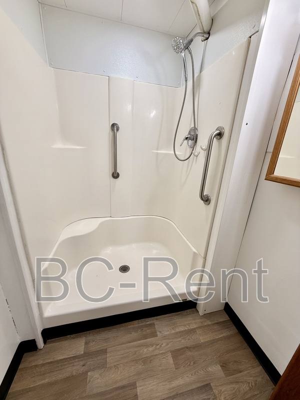 Apartment for rent at 635 3rd Ave #1, Freedom, PA 15042