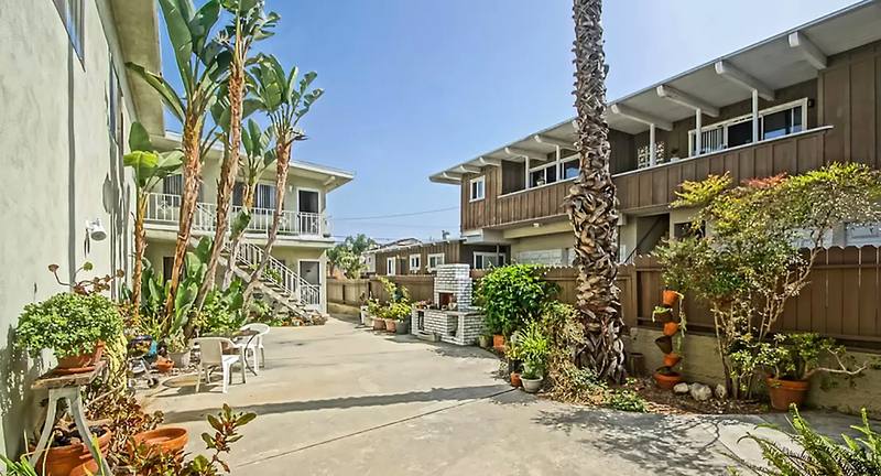 Apartment for rent at 1900 Rockefeller Lane #1, Redondo Beach, CA 90278