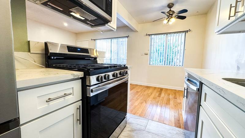 Apartment for rent at 1900 Rockefeller Lane #1, Redondo Beach, CA 90278