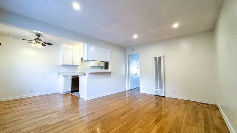 Apartment for rent at 1900 Rockefeller Lane #1, Redondo Beach, CA 90278