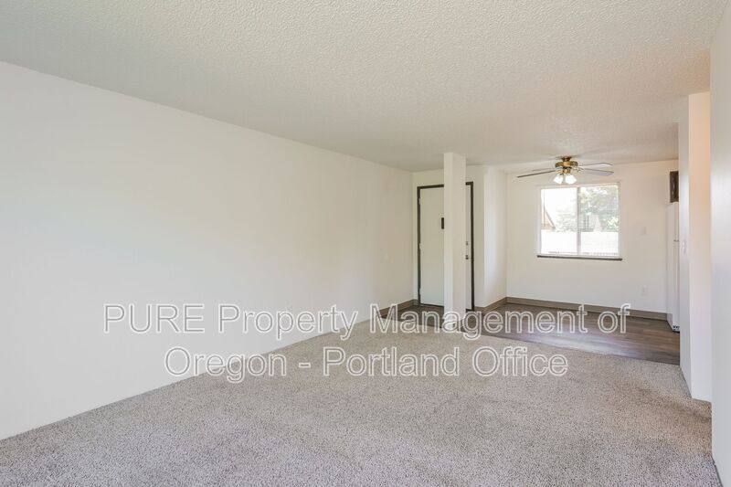 Apartment for rent at 14138 NE Sandy Blvd #P-05, Portland, OR 97230