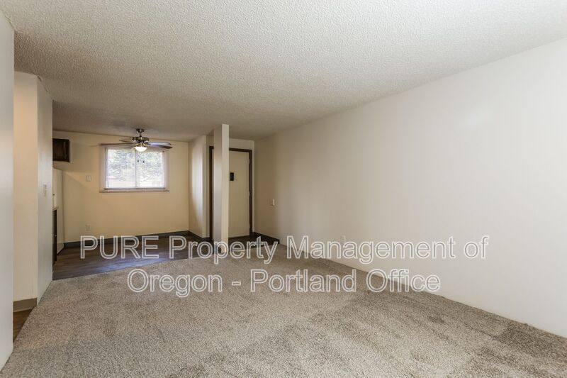 Apartment for rent at 14138 NE Sandy Blvd #P-05, Portland, OR 97230