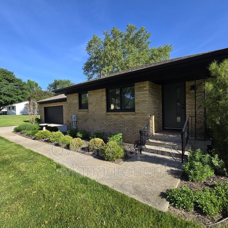 House for rent at 4663 Marigold St SE, Grand Rapids, MI 49546