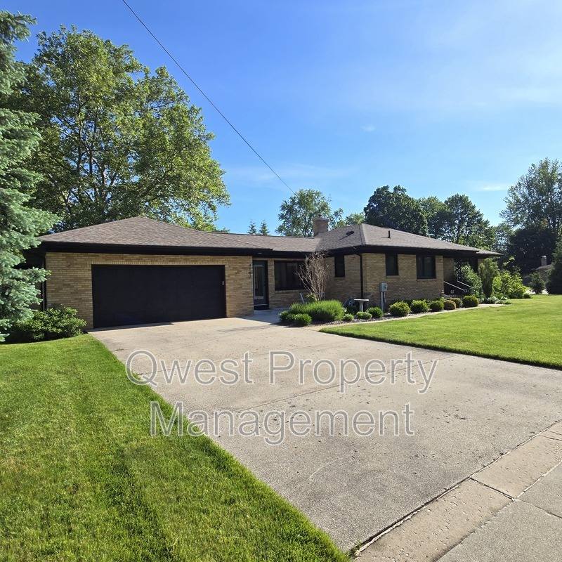 House for rent at 4663 Marigold St SE, Grand Rapids, MI 49546