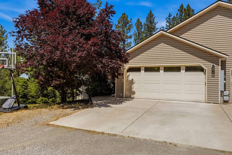 Apartment for rent at 11830 N Bedivere Dr #1, Spokane, WA 99218