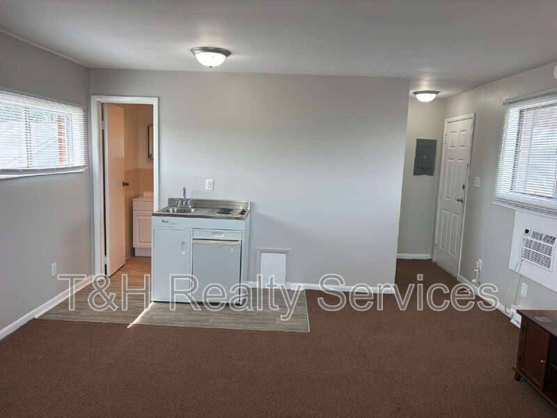 Apartment for rent at 7046 E US-Highway 36 #16, Avon, IN 46123