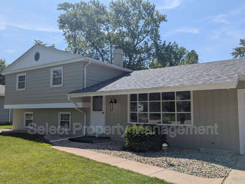 House for rent at 4920 Desoto Dr, Fort Wayne, IN 46815
