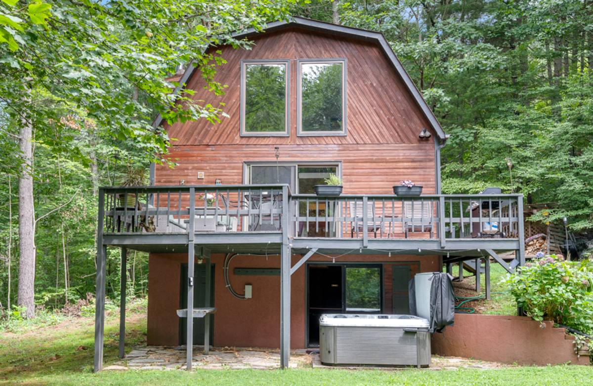 House for rent at 53 Pug Run, Weaverville, NC 28787