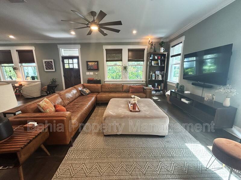 House for rent at 211 E Adalee St, Tampa, FL 33603