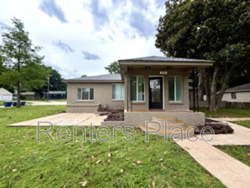House for rent at 5501 S Newport Ave, Tulsa, OK 74105