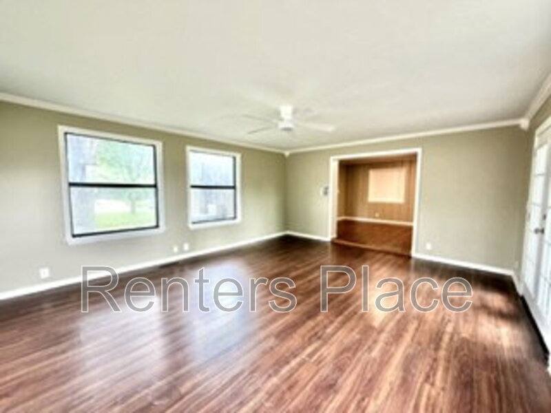House for rent at 5501 S Newport Ave, Tulsa, OK 74105