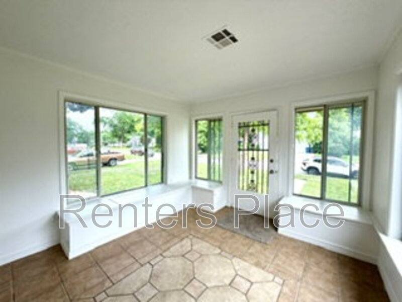 House for rent at 5501 S Newport Ave, Tulsa, OK 74105