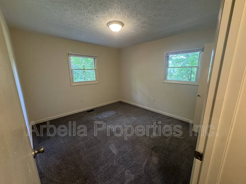 Apartment for rent at 1029 Surmont Court, Kingsport, TN 37660