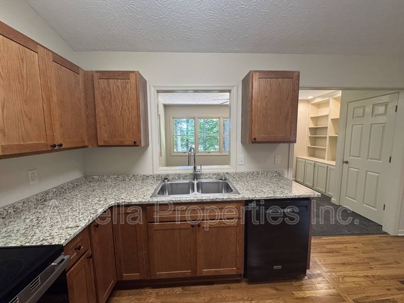 Apartment for rent at 1029 Surmont Court, Kingsport, TN 37660