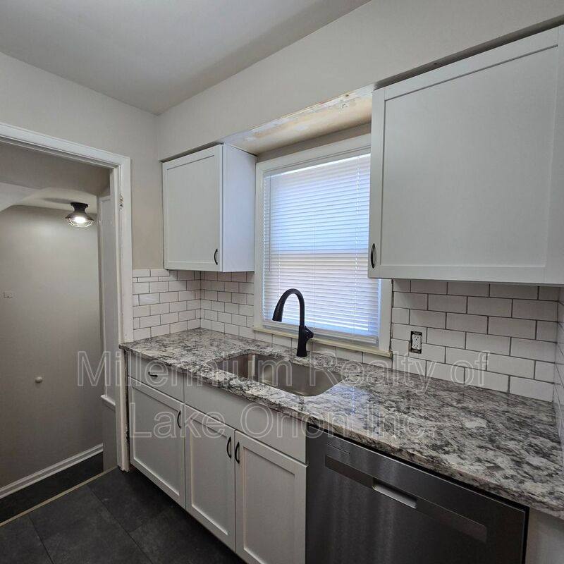 House for rent at 136 W Princeton Ave, Pontiac, MI 48340