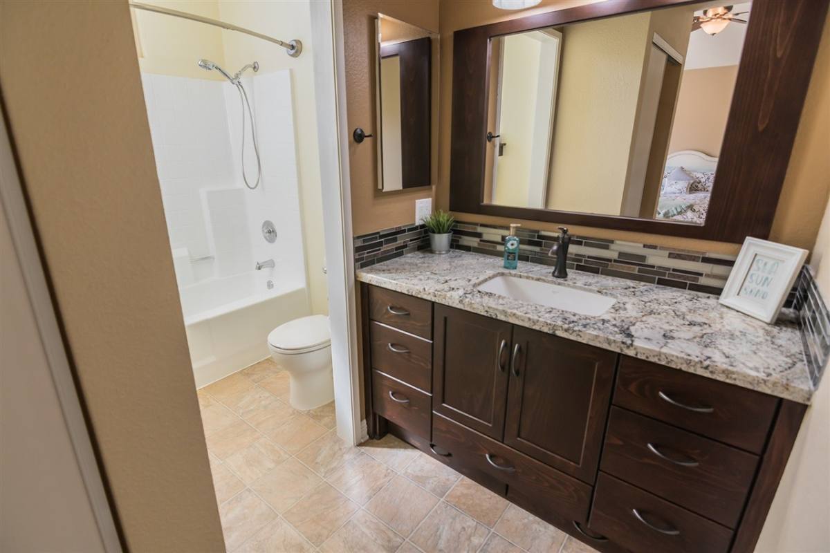Townhouse for rent at 1380 E Washington Ave, El Cajon, CA 92019