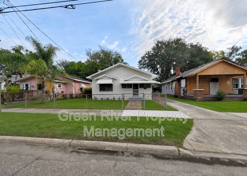 House for rent at 643 Linwood Ave, Jacksonville, FL 32206