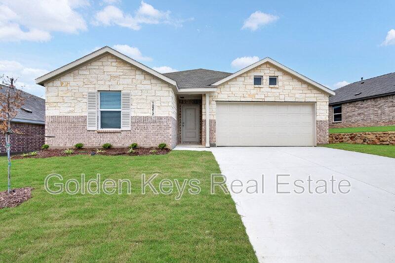House for rent at 10212 Regal Bend Lane, Fort Worth, TX 76179