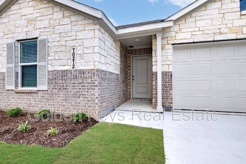 House for rent at 10212 Regal Bend Lane, Fort Worth, TX 76179