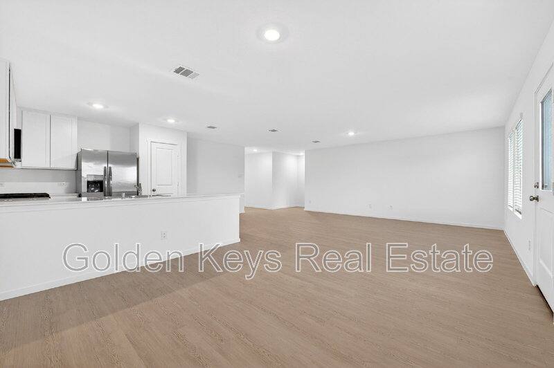 House for rent at 10212 Regal Bend Lane, Fort Worth, TX 76179