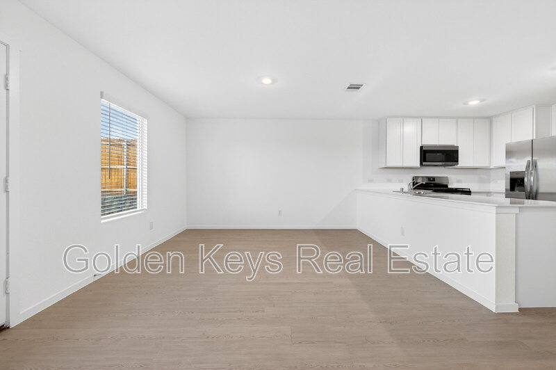 House for rent at 10212 Regal Bend Lane, Fort Worth, TX 76179