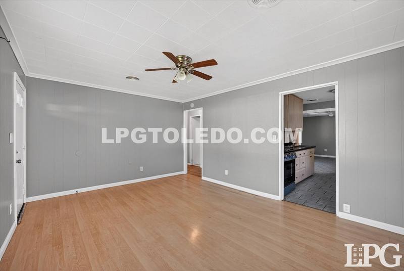 House for rent at 5207 Bennett Rd, Toledo, OH 43612