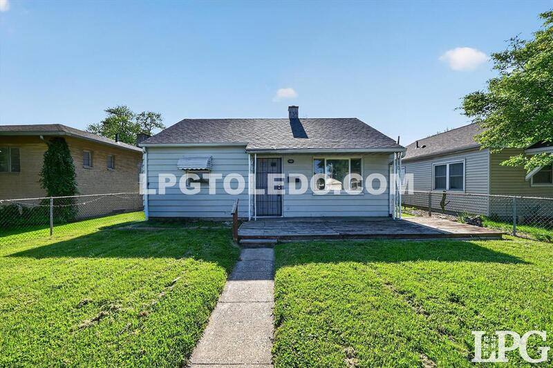 House for rent at 5207 Bennett Rd, Toledo, OH 43612