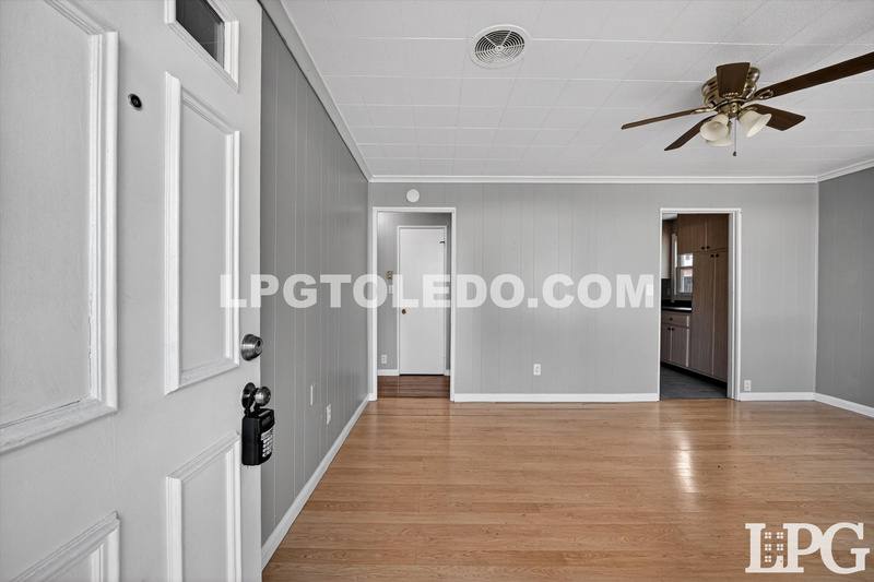 House for rent at 5207 Bennett Rd, Toledo, OH 43612