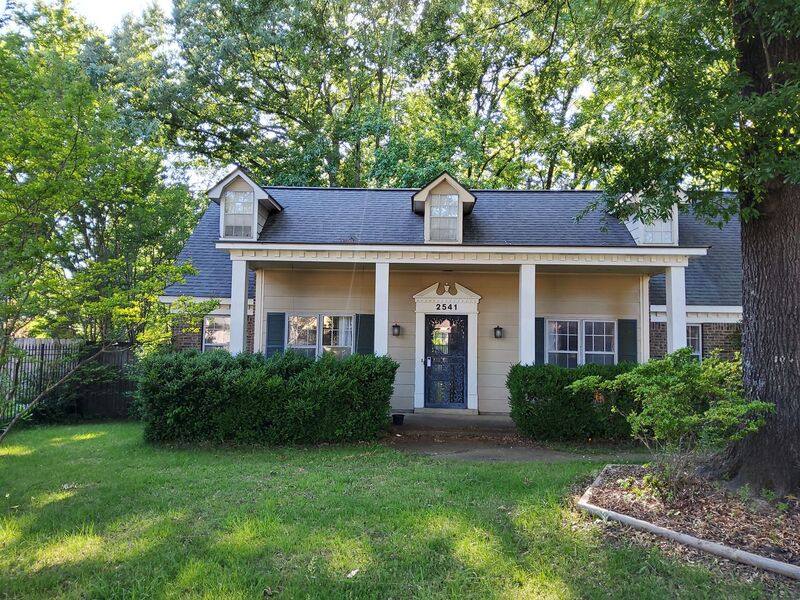 House for rent at 2541 Surrey Wood Dr, Memphis, TN 38134