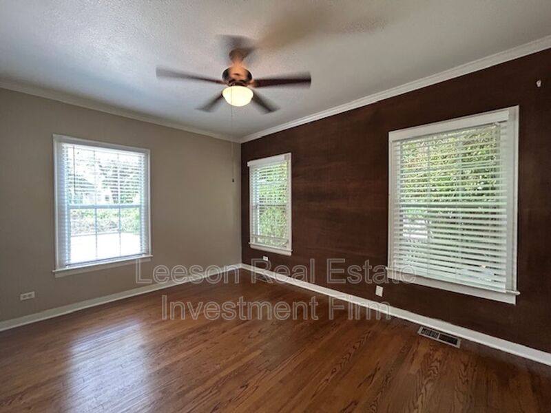 Apartment for rent at 810 Rutherford St #A, Shreveport, LA 71104