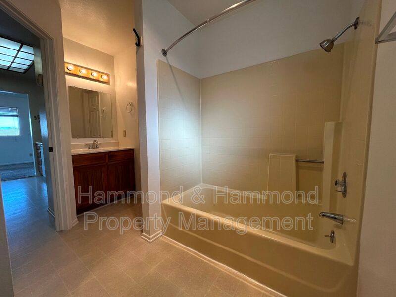 Apartment for rent at 159 Heavenly Valley Rd, Newbury Park, CA 91320