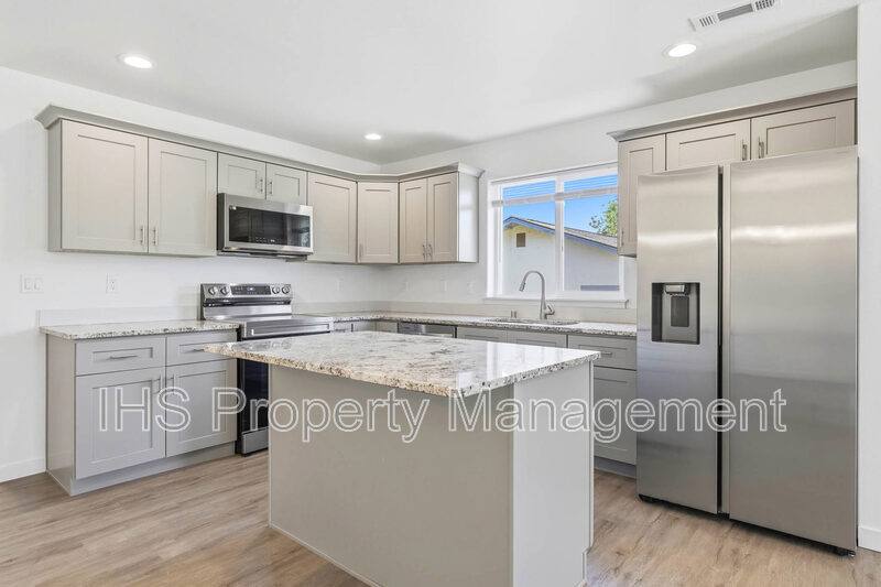 House for rent at 714 W 13th St #A, Benton City, WA 99320