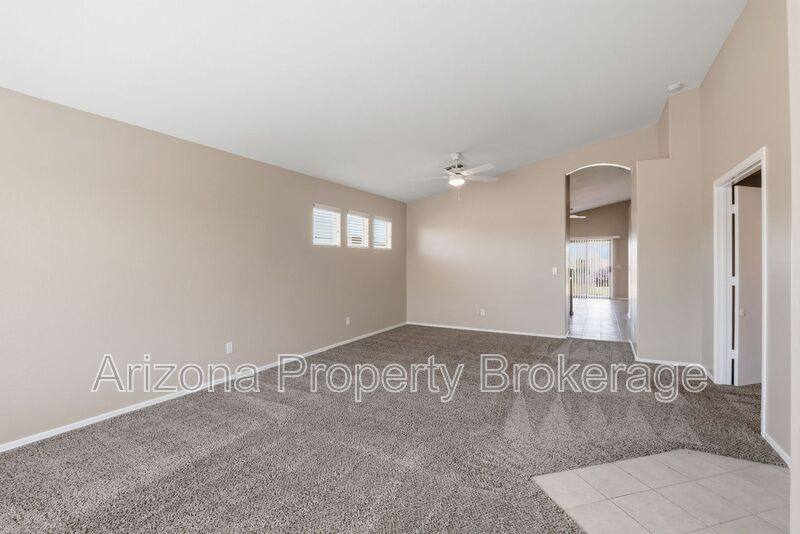 House for rent at 8118 N 112th Ave, Peoria, AZ 85345