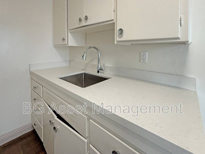 Apartment for rent at 1865 Powell St #2, San Pablo, CA 94806