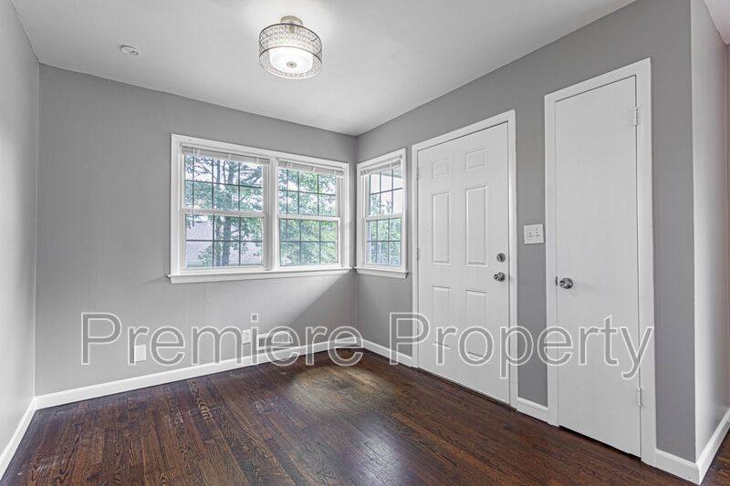 House for rent at 3320 S Sterling Ave, Independence, MO 64052