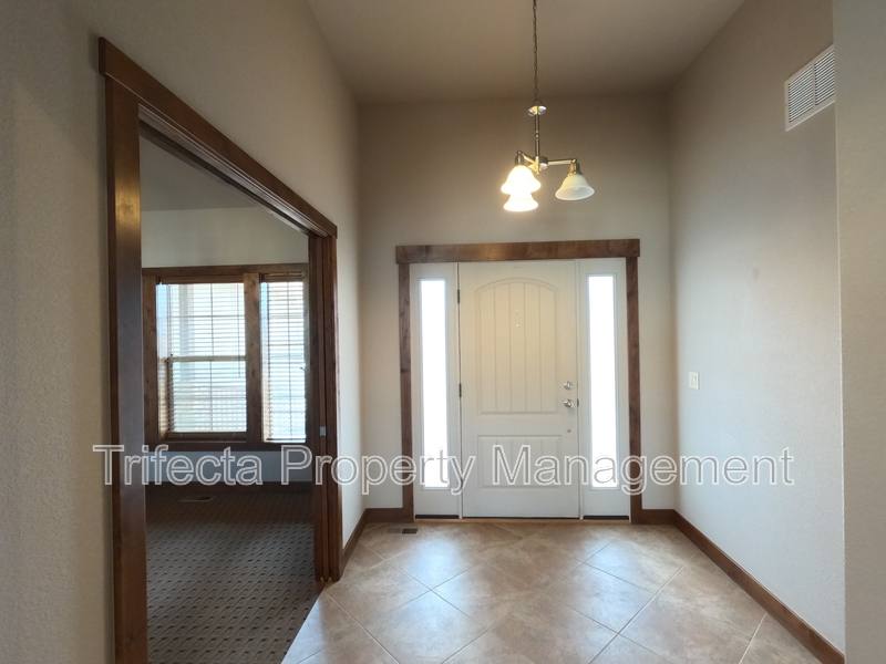 House for rent at 1032 Hessen Dr, Fort Collins, CO 80524