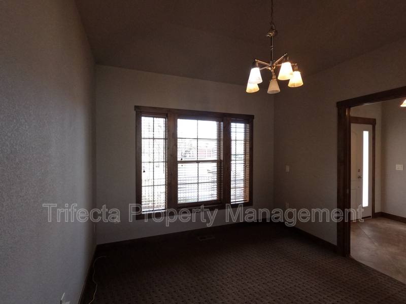 House for rent at 1032 Hessen Dr, Fort Collins, CO 80524