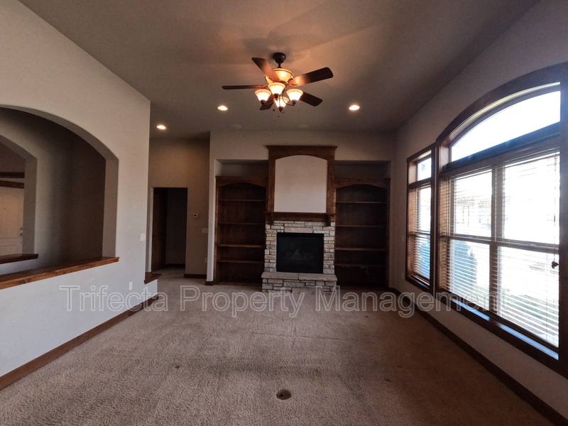 House for rent at 1032 Hessen Dr, Fort Collins, CO 80524
