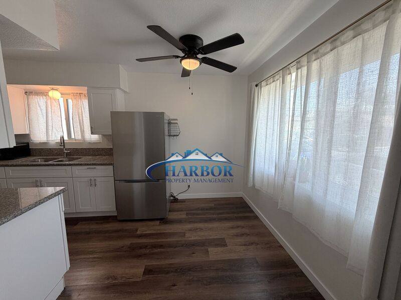 Apartment for rent at 577 W 4th St, San Pedro, CA 90731