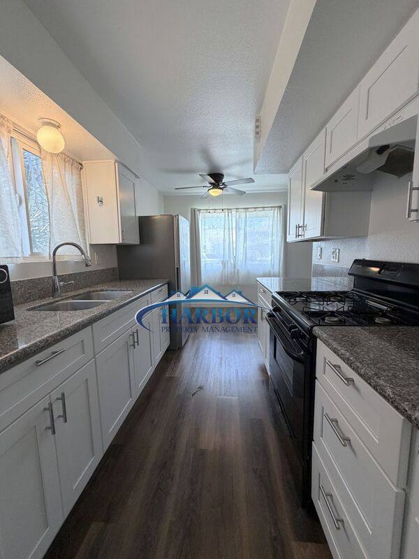 Apartment for rent at 577 W 4th St, San Pedro, CA 90731