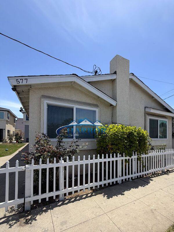 Apartment for rent at 577 W 4th St, San Pedro, CA 90731